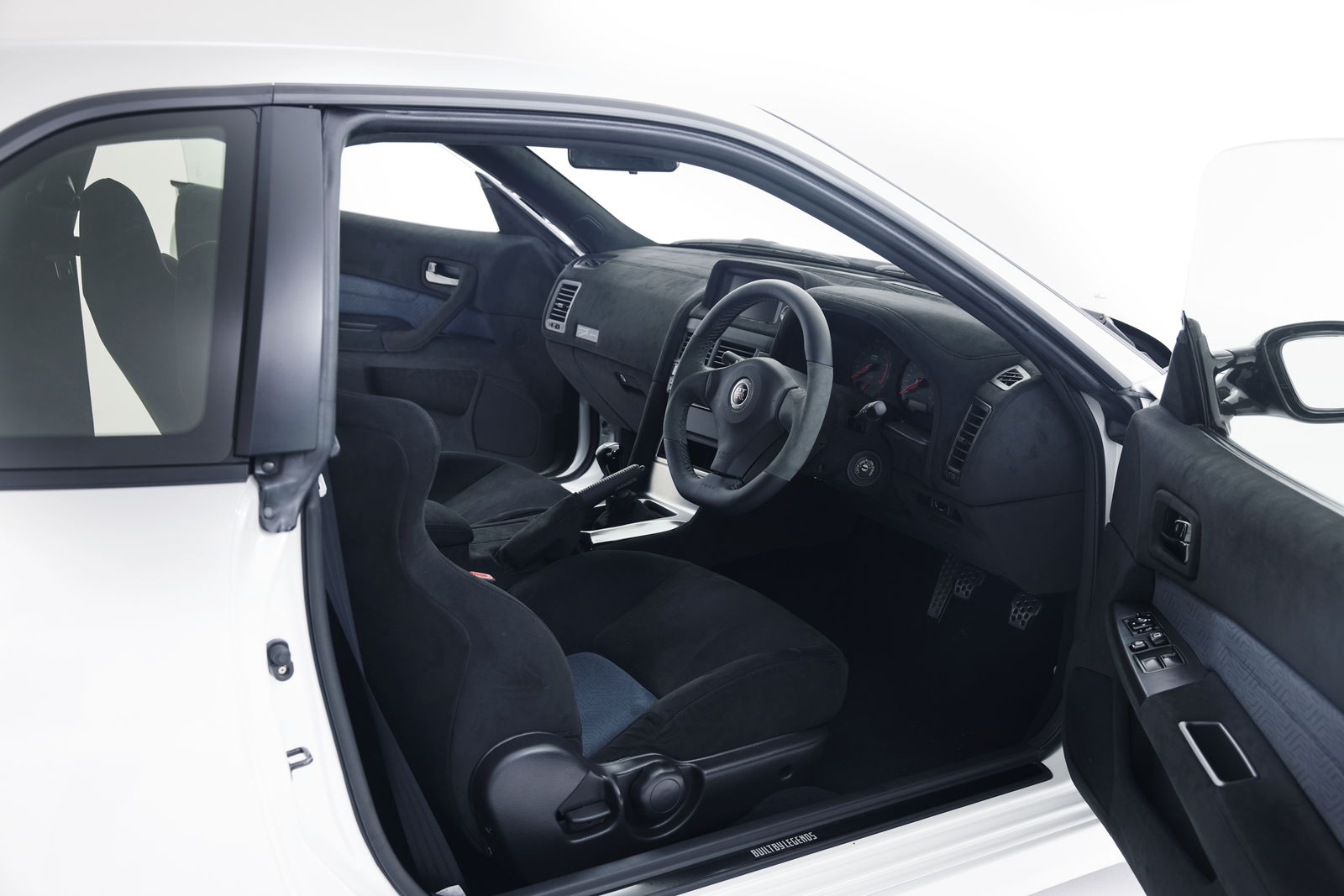 Built by Legends R34 Skyline - interior